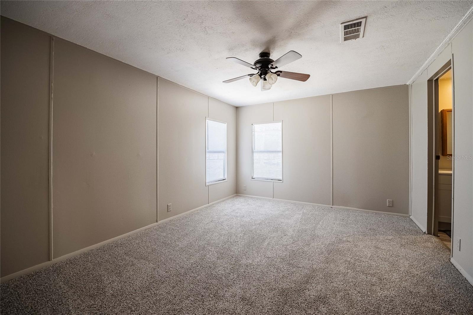 Image 18 of 36 For 5106 Meadow Grove Trail