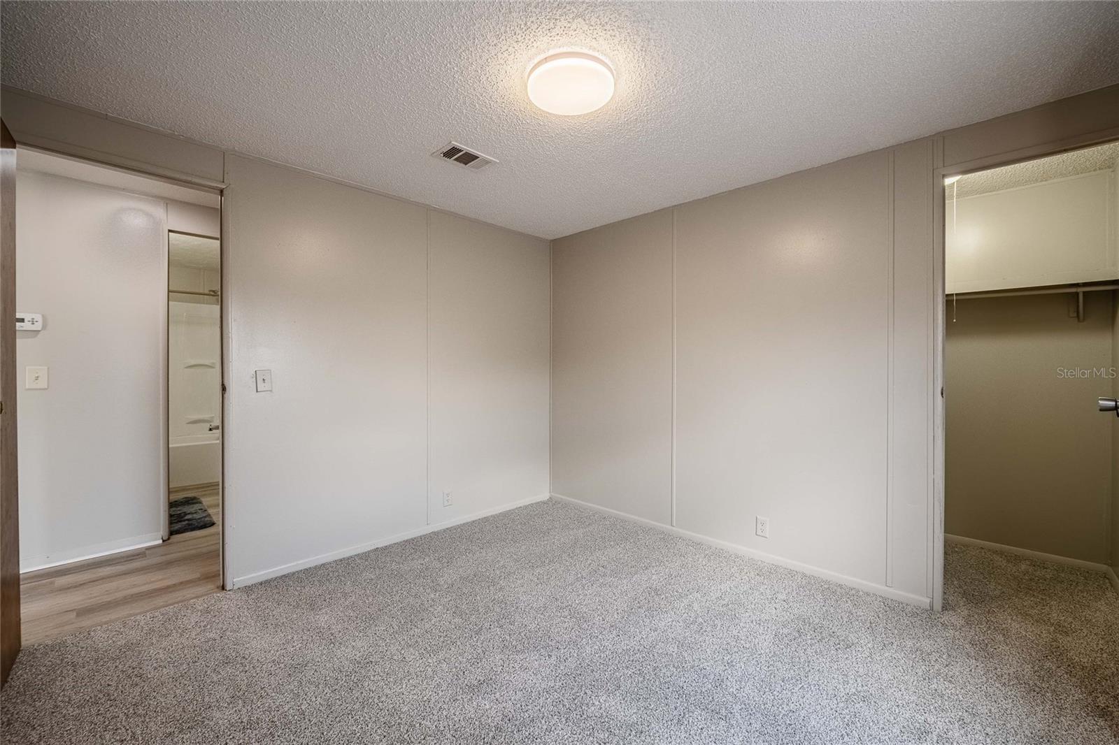 Image 22 of 36 For 5106 Meadow Grove Trail