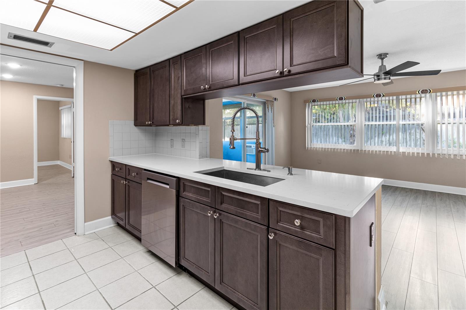 Image 11 of 59 For 1929 Valencia Way