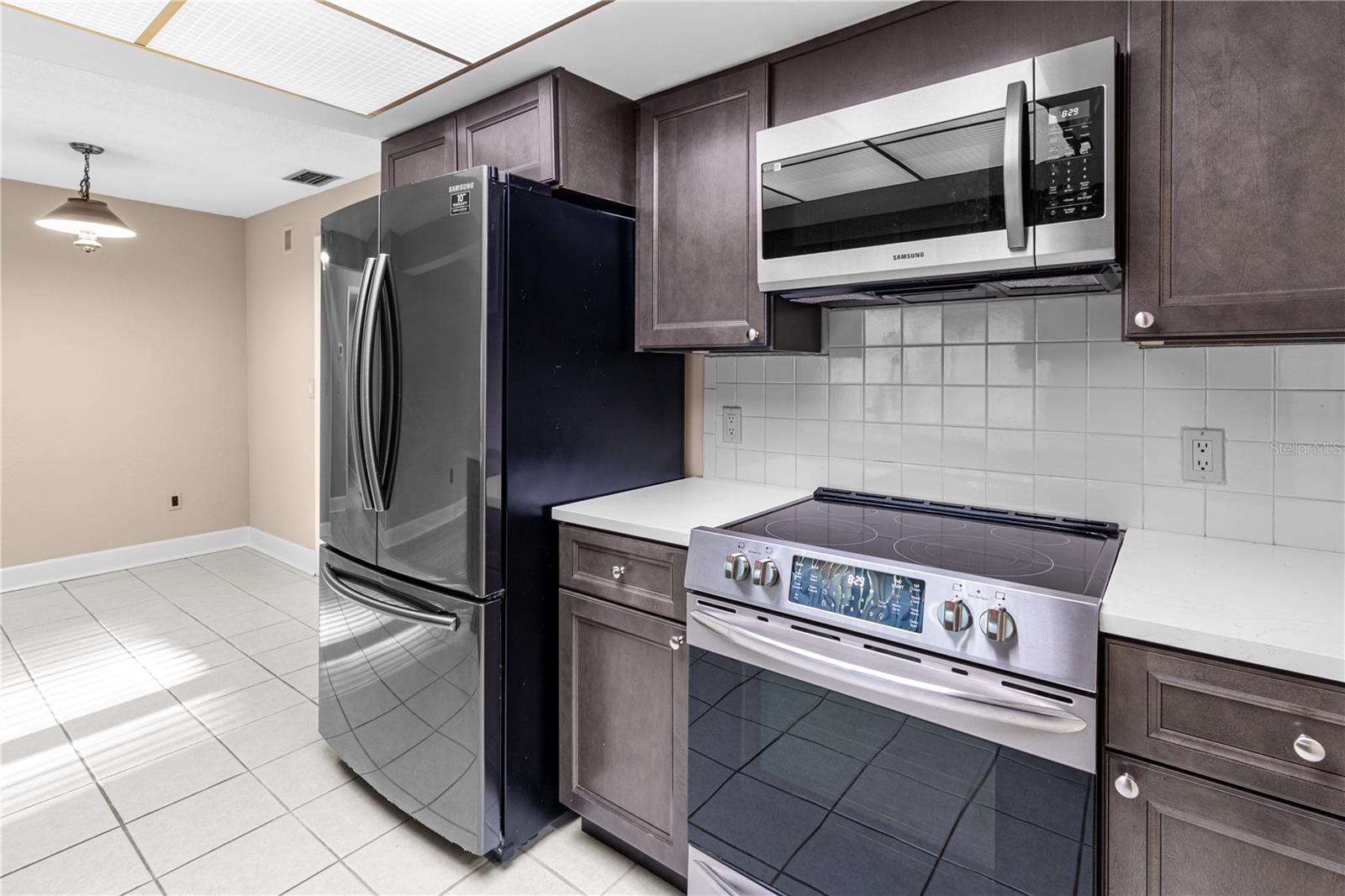 Image 12 of 59 For 1929 Valencia Way