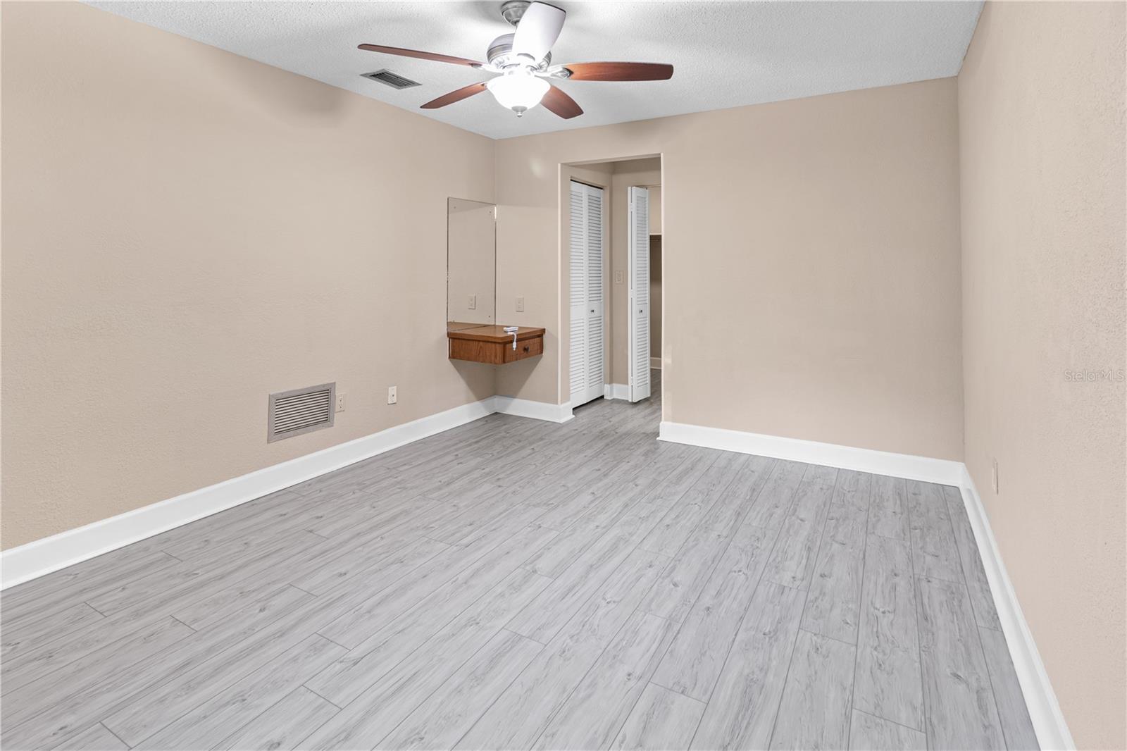 Image 16 of 59 For 1929 Valencia Way