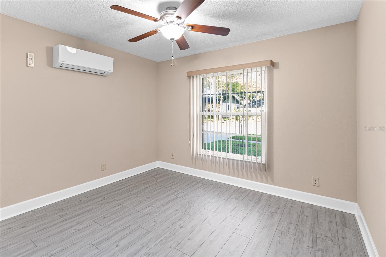 Image 21 of 59 For 1929 Valencia Way