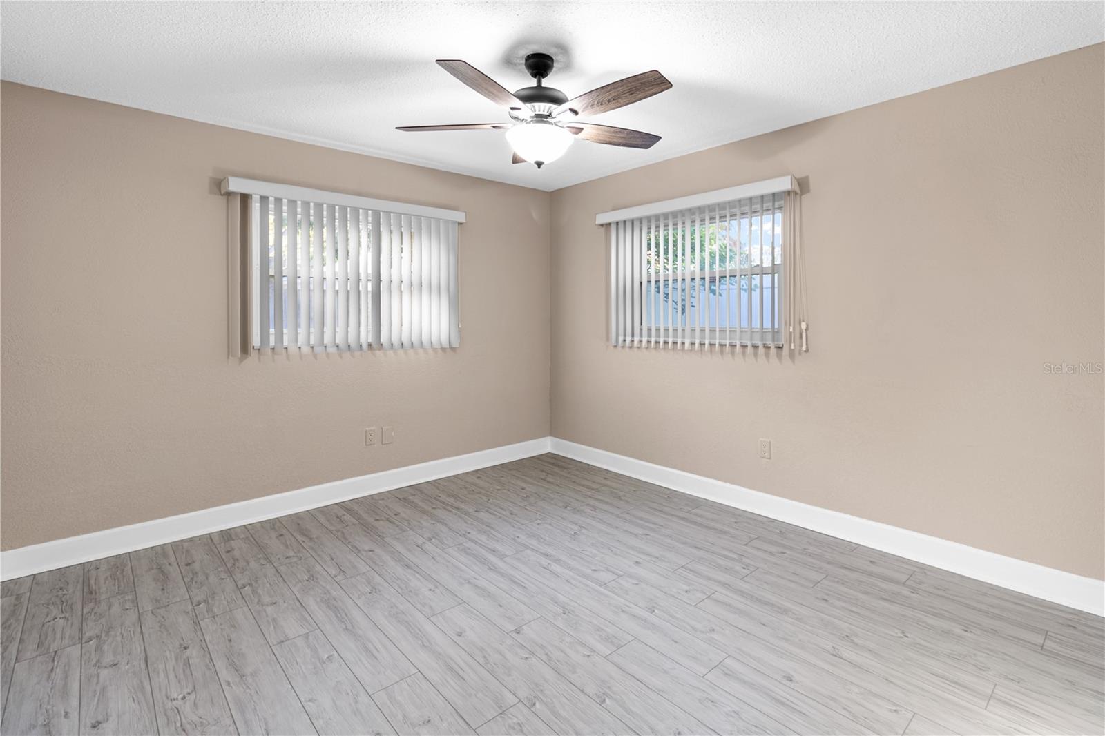 Image 33 of 59 For 1929 Valencia Way