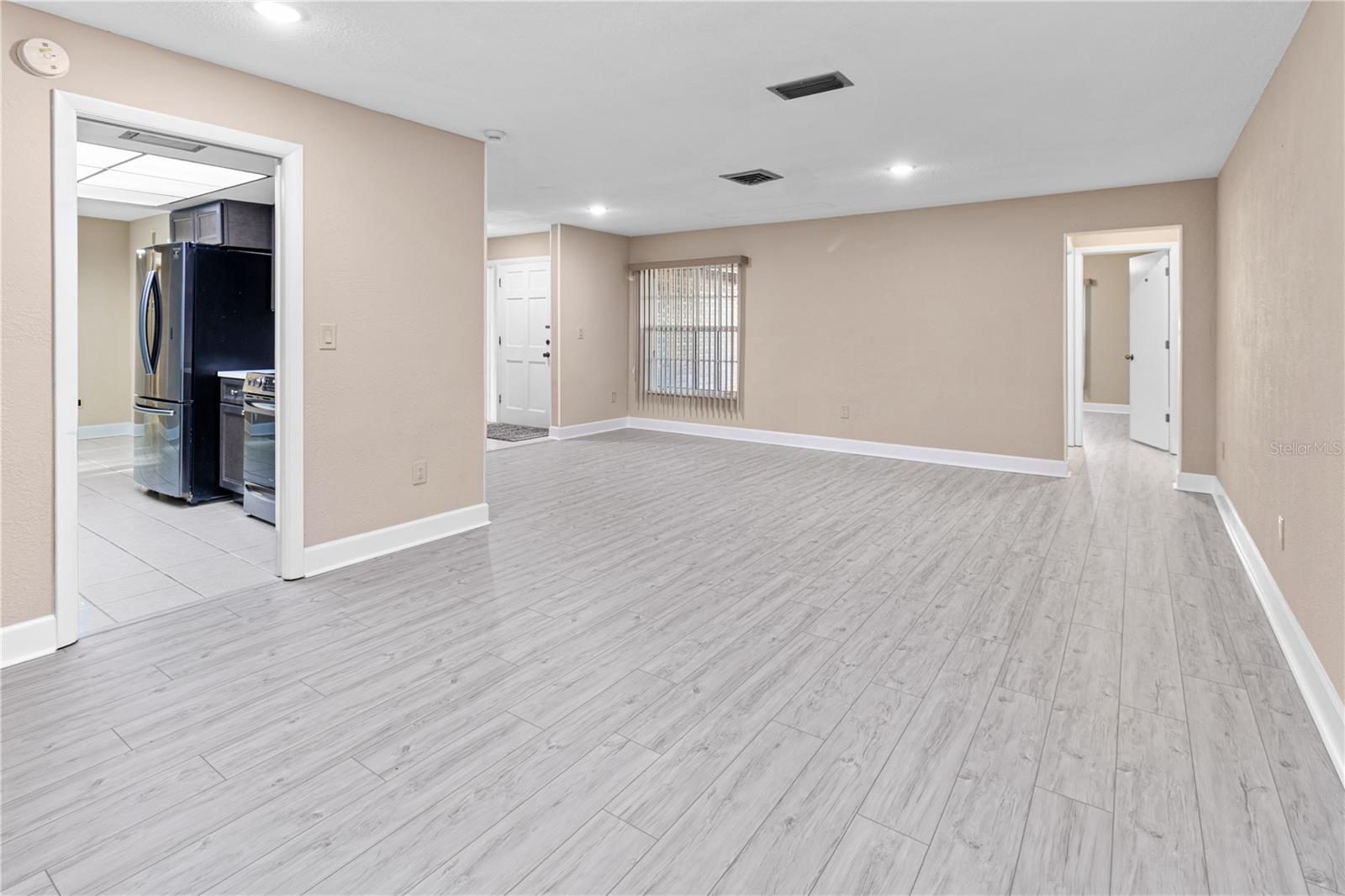 Image 5 of 59 For 1929 Valencia Way