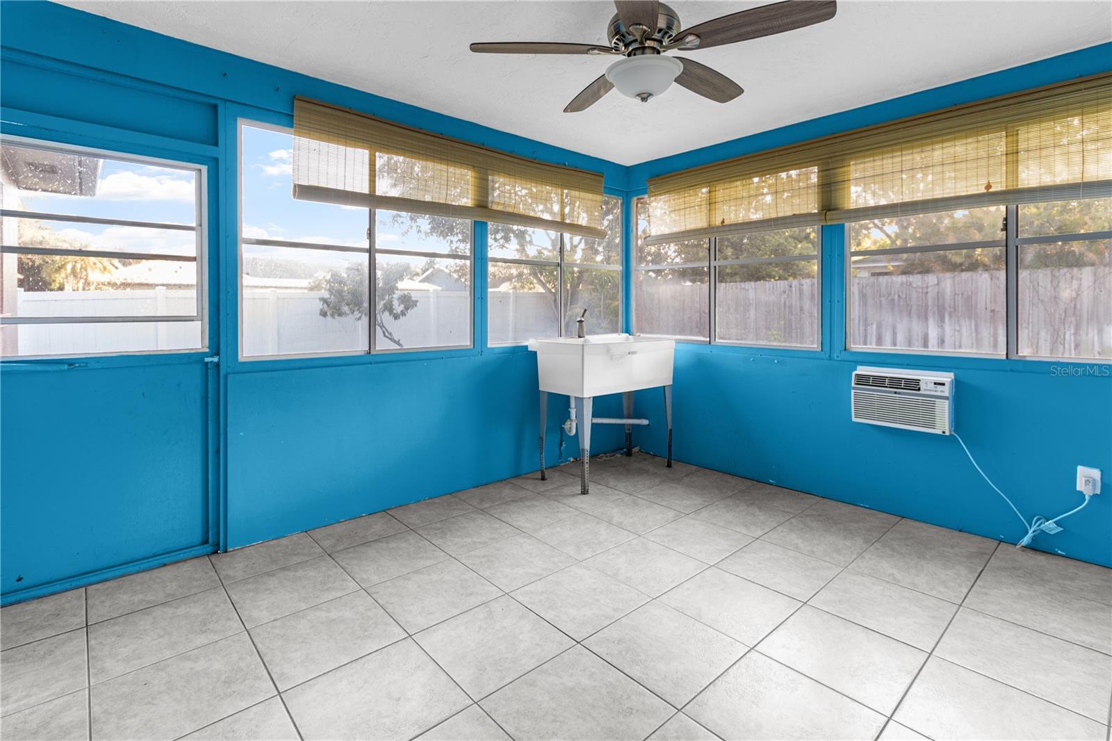 Image 57 of 59 For 1929 Valencia Way