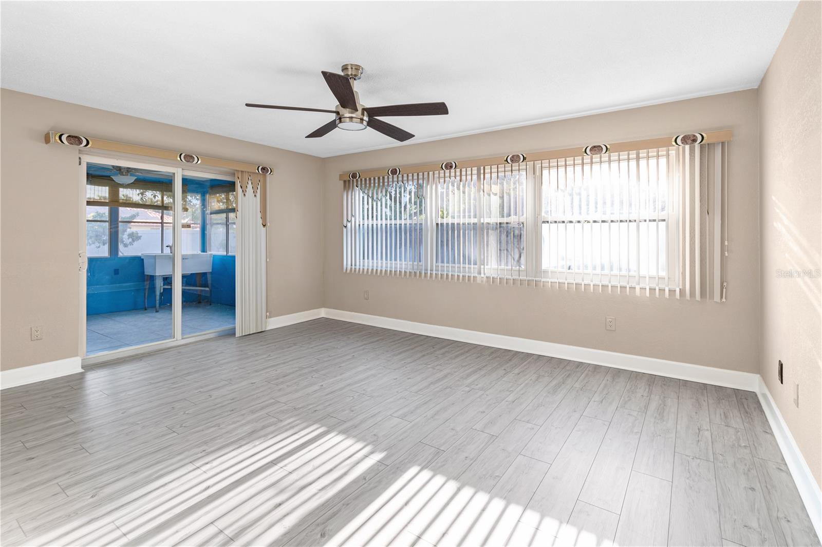 Image 7 of 59 For 1929 Valencia Way