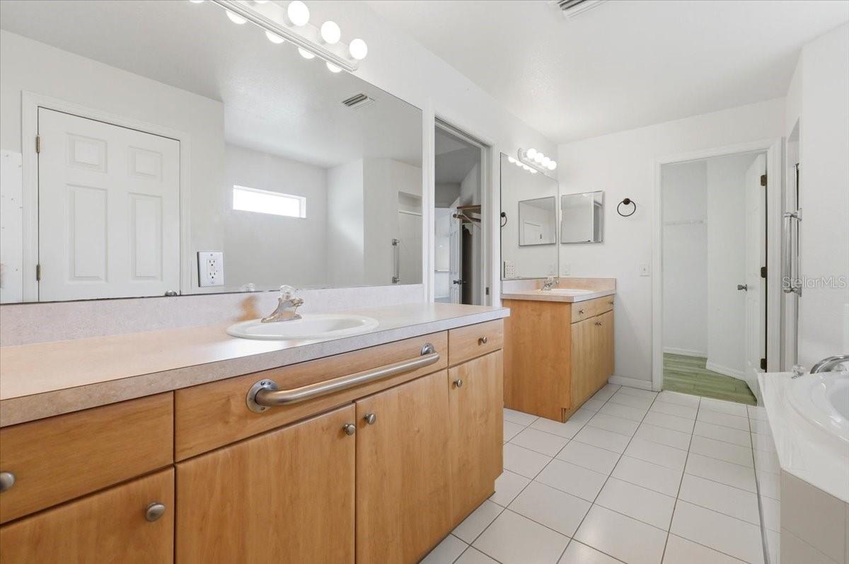 Image 17 of 45 For 3027 Richmond Drive
