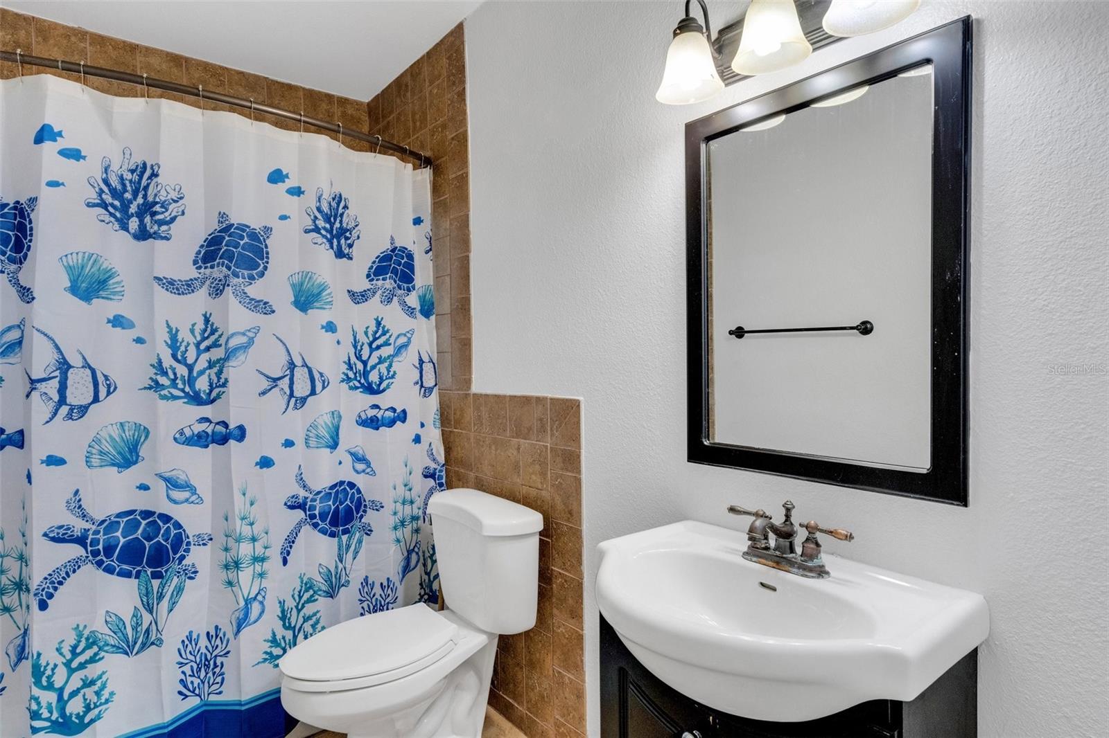 Image 16 of 32 For 202 Saint Lucie Road