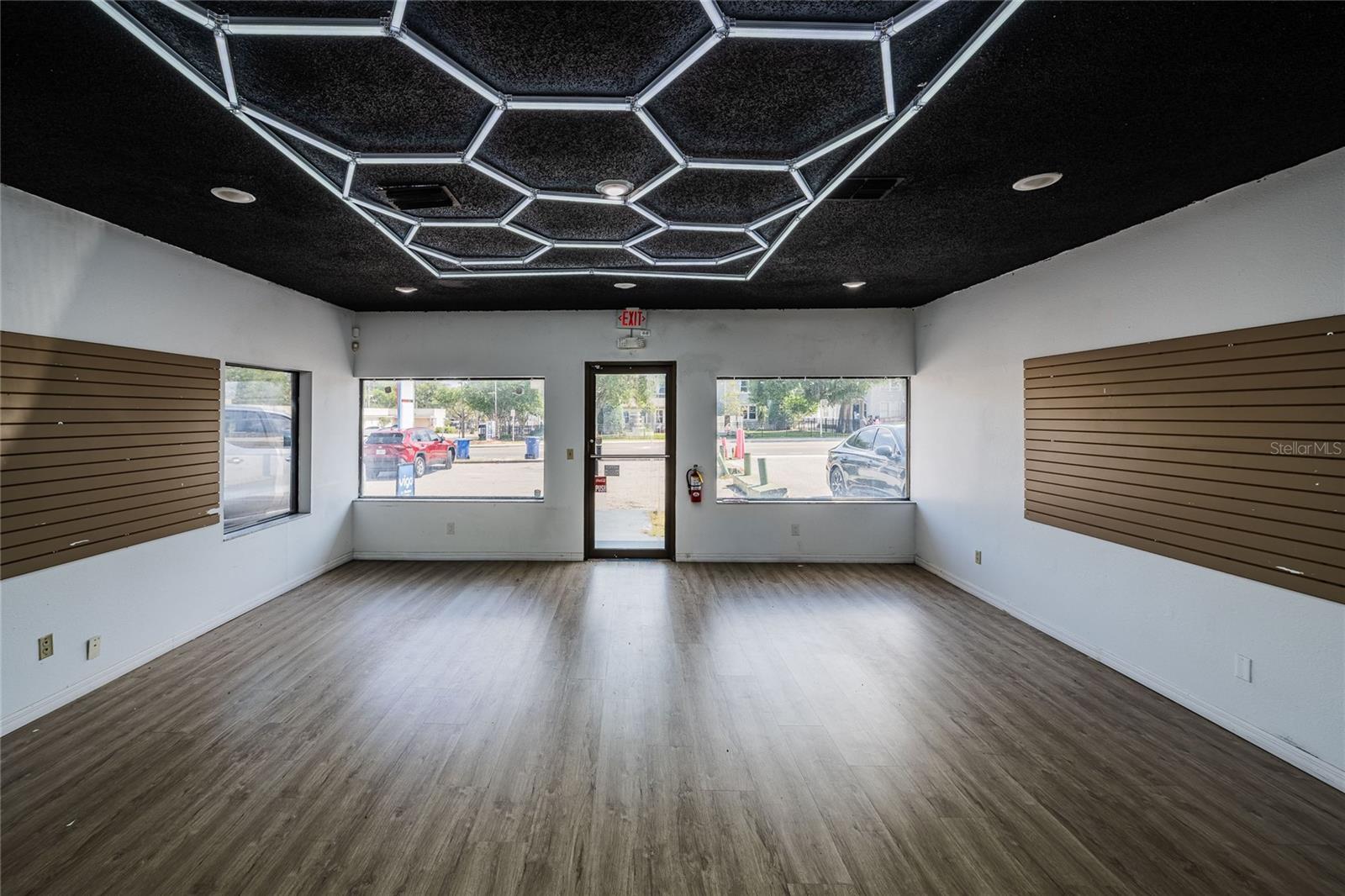 Image 13 of 16 For 211 Central Avenue
