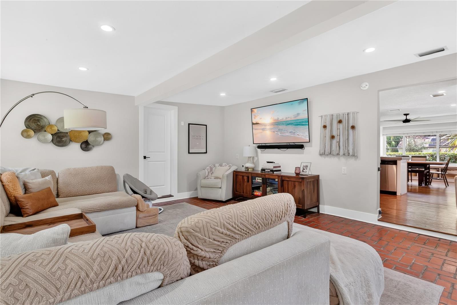 Image 10 of 37 For 1809 Florinda Drive