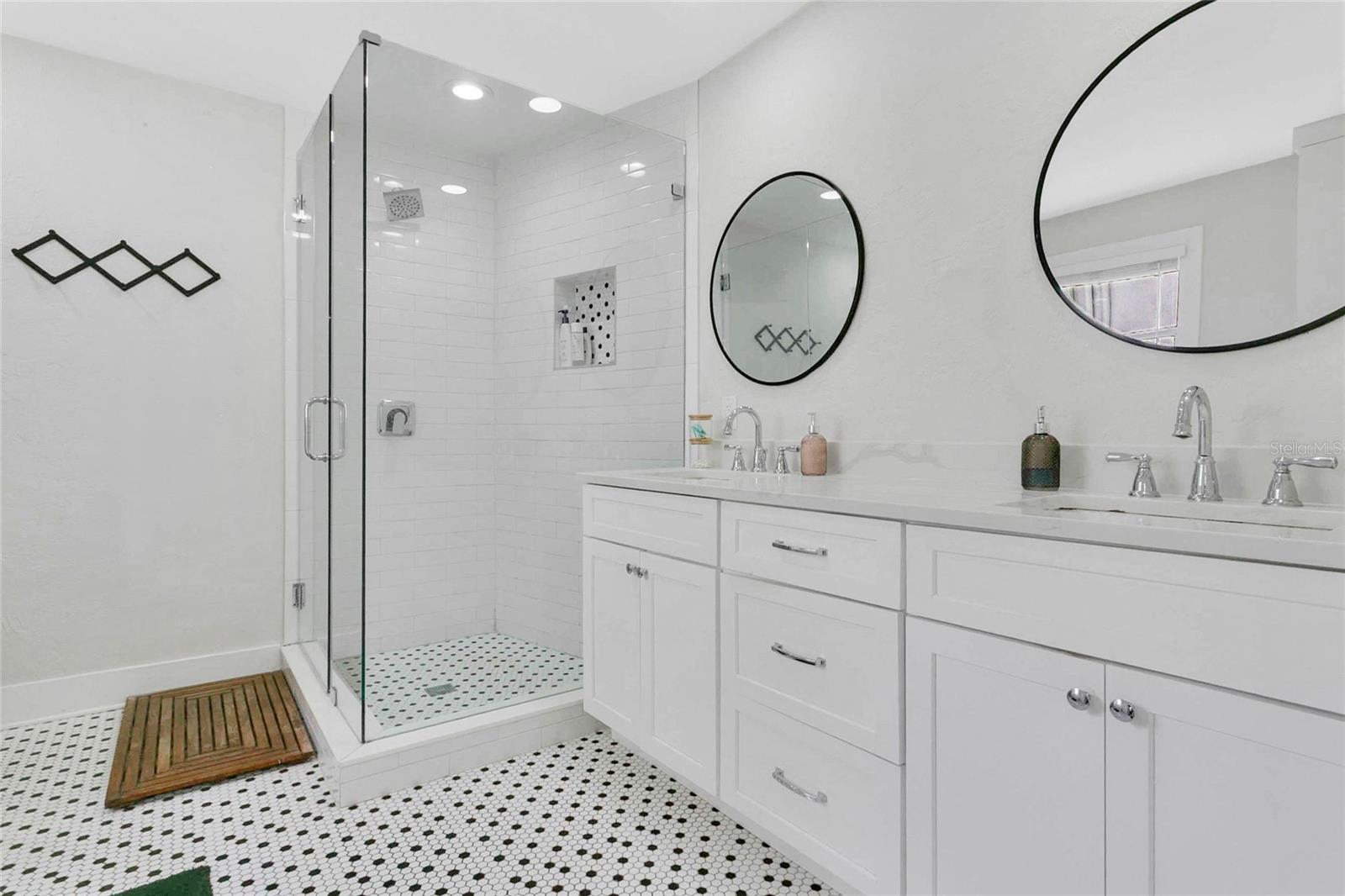 Image 17 of 37 For 1809 Florinda Drive