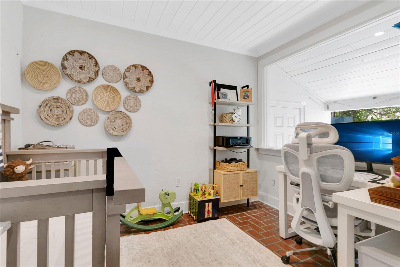 Image 21 of 37 For 1809 Florinda Drive