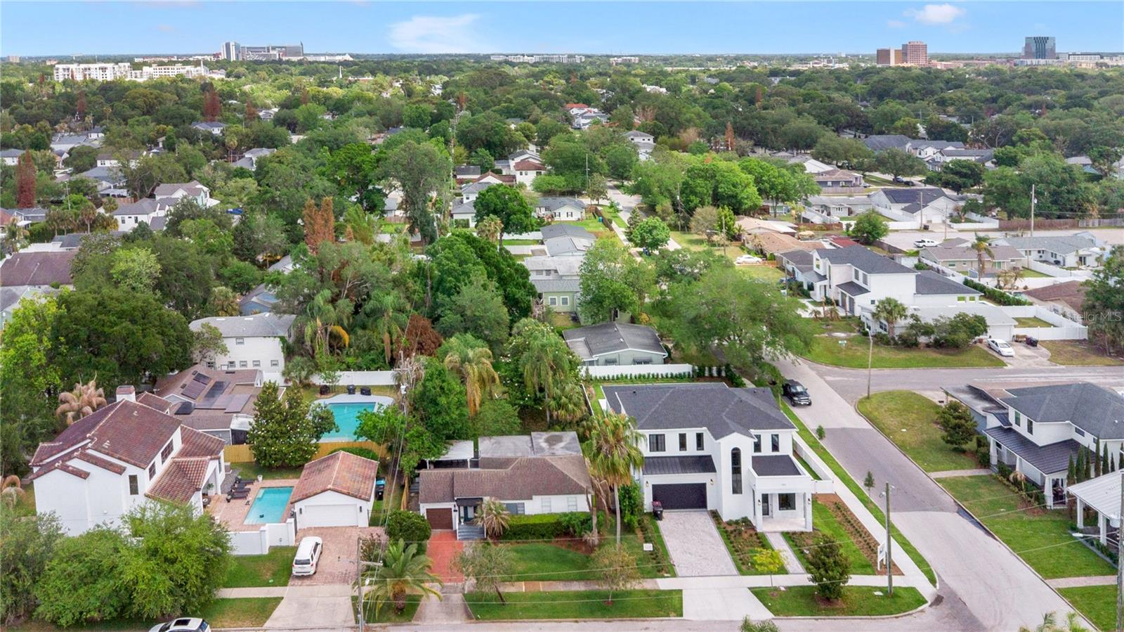 Image 32 of 37 For 1809 Florinda Drive