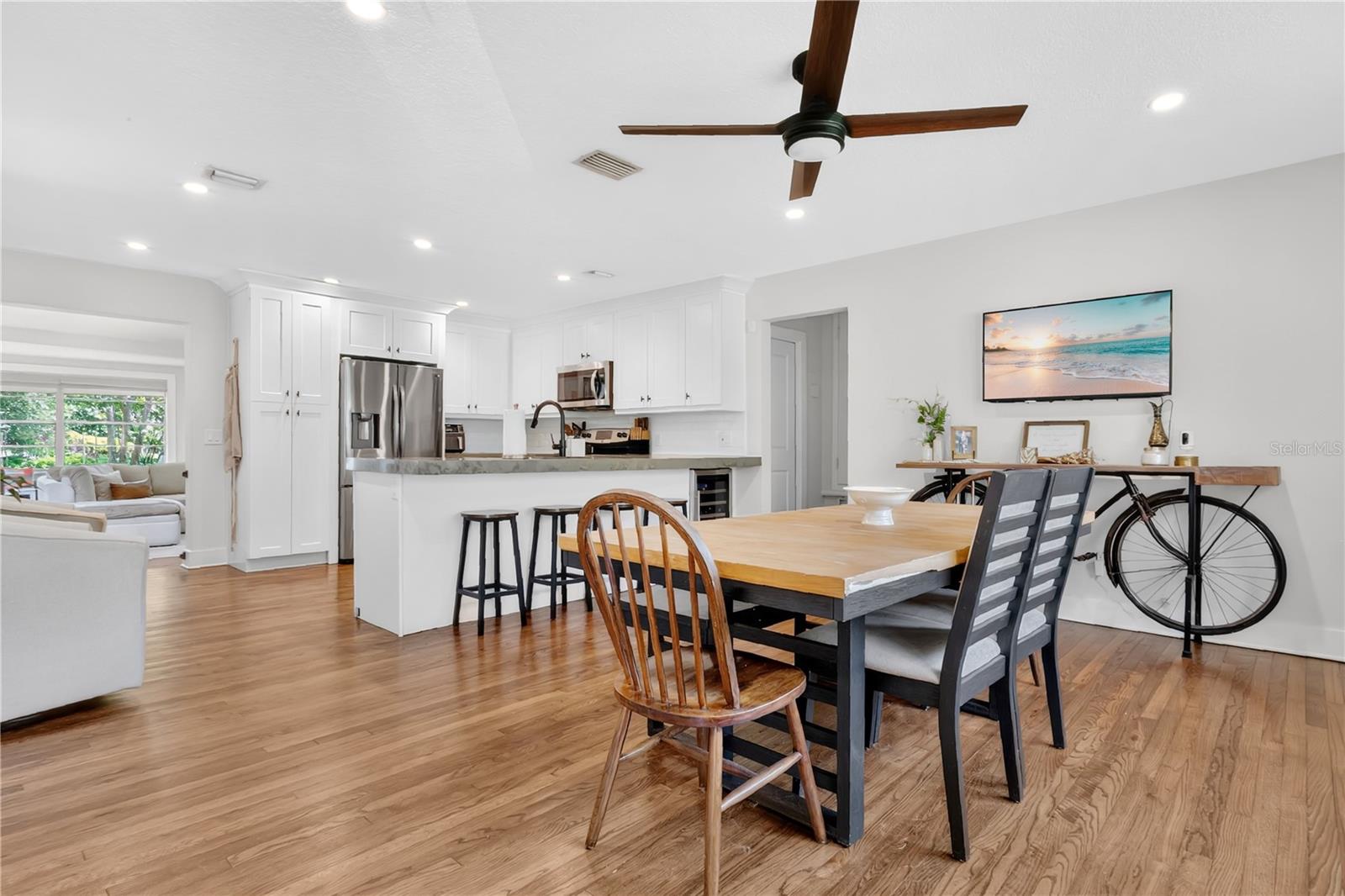 Image 5 of 37 For 1809 Florinda Drive