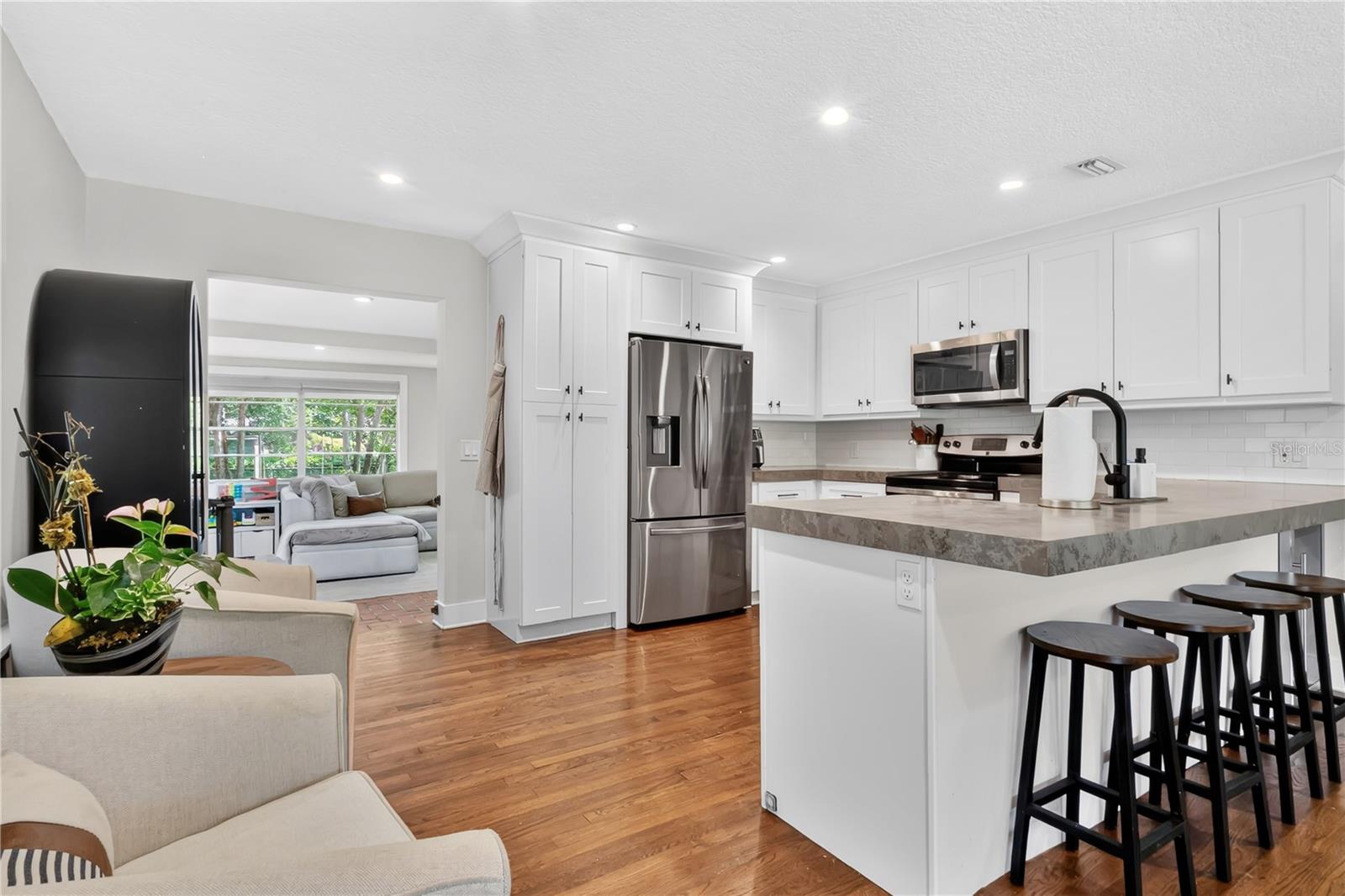 Image 7 of 37 For 1809 Florinda Drive