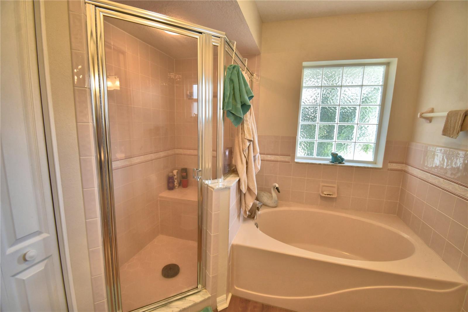 Image 33 of 59 For 679 Sweetwater Way E