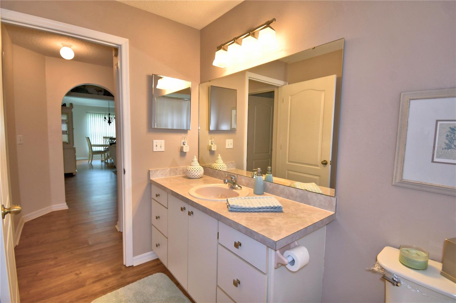 Image 40 of 59 For 679 Sweetwater Way E