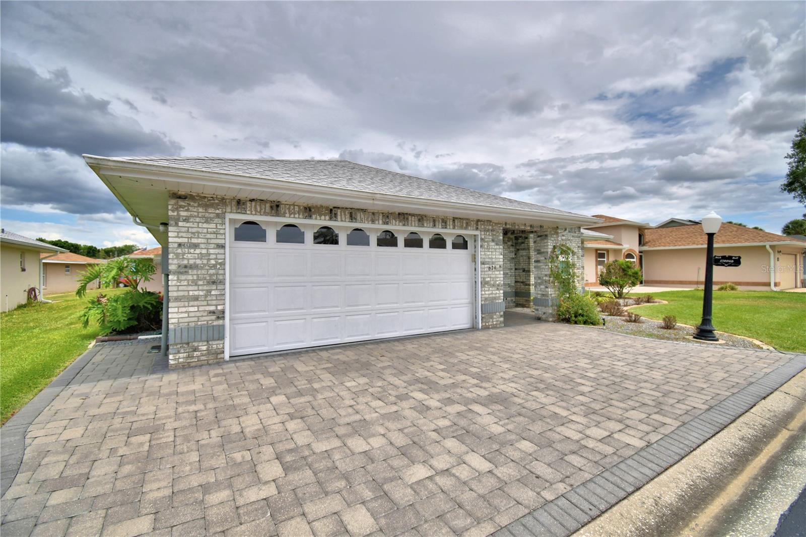 Image 41 of 59 For 679 Sweetwater Way E