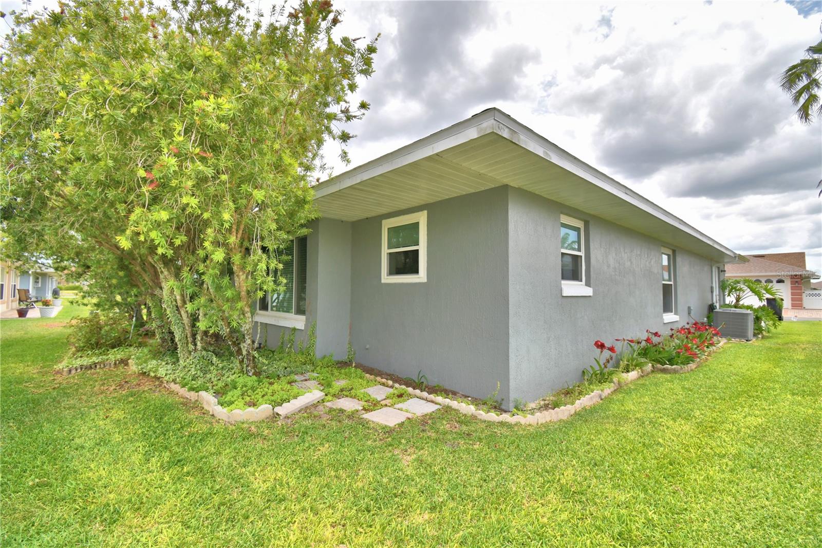 Image 43 of 59 For 679 Sweetwater Way E