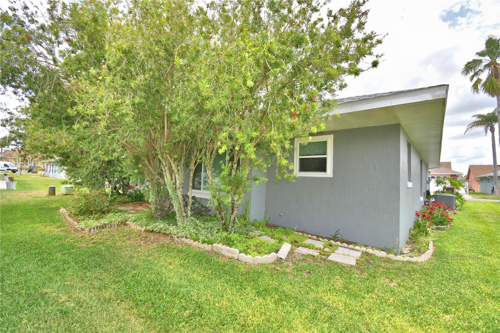 Image 44 of 59 For 679 Sweetwater Way E