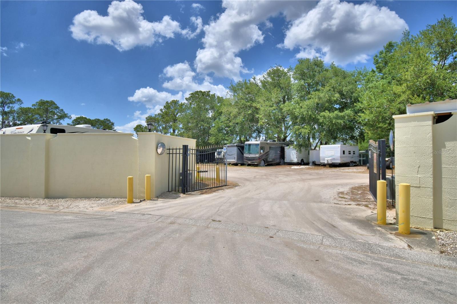 Image 58 of 59 For 679 Sweetwater Way E