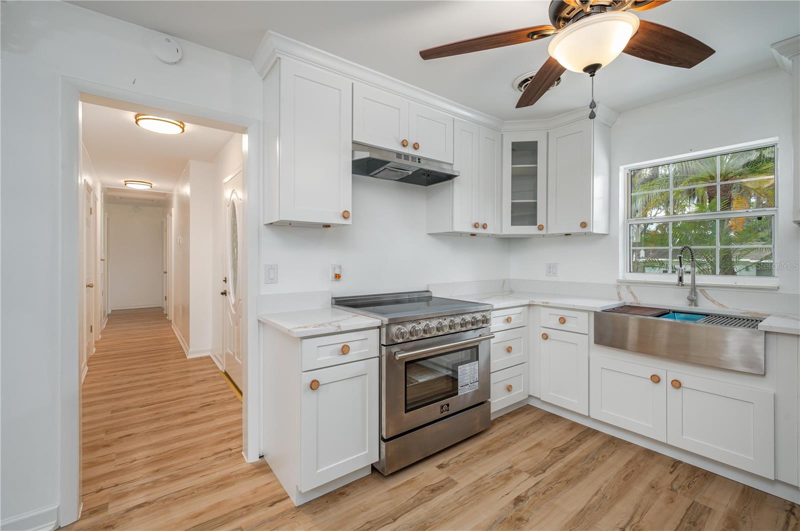 Image 13 of 45 For 2230 Helen Circle