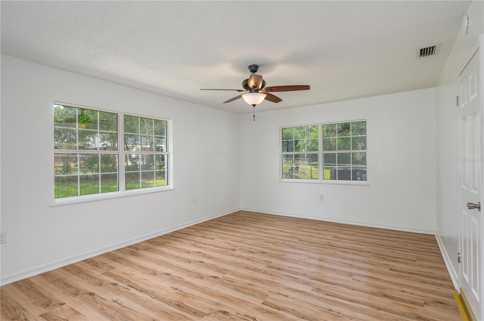 Image 15 of 45 For 2230 Helen Circle