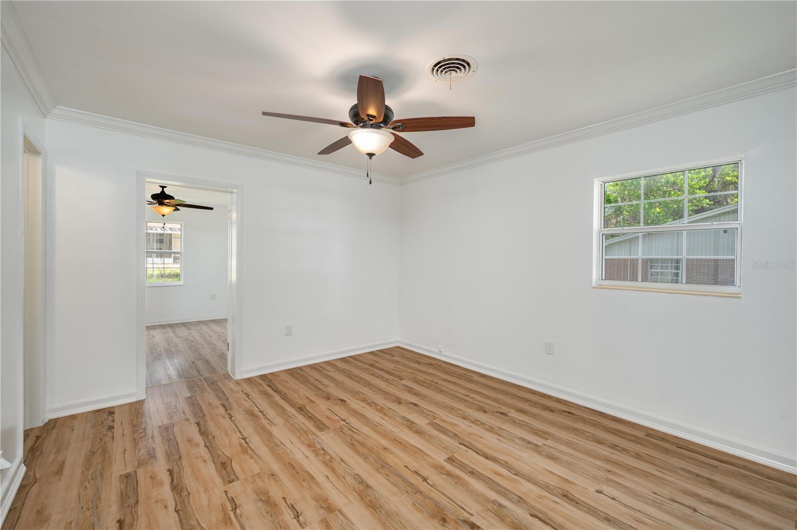 Image 21 of 45 For 2230 Helen Circle