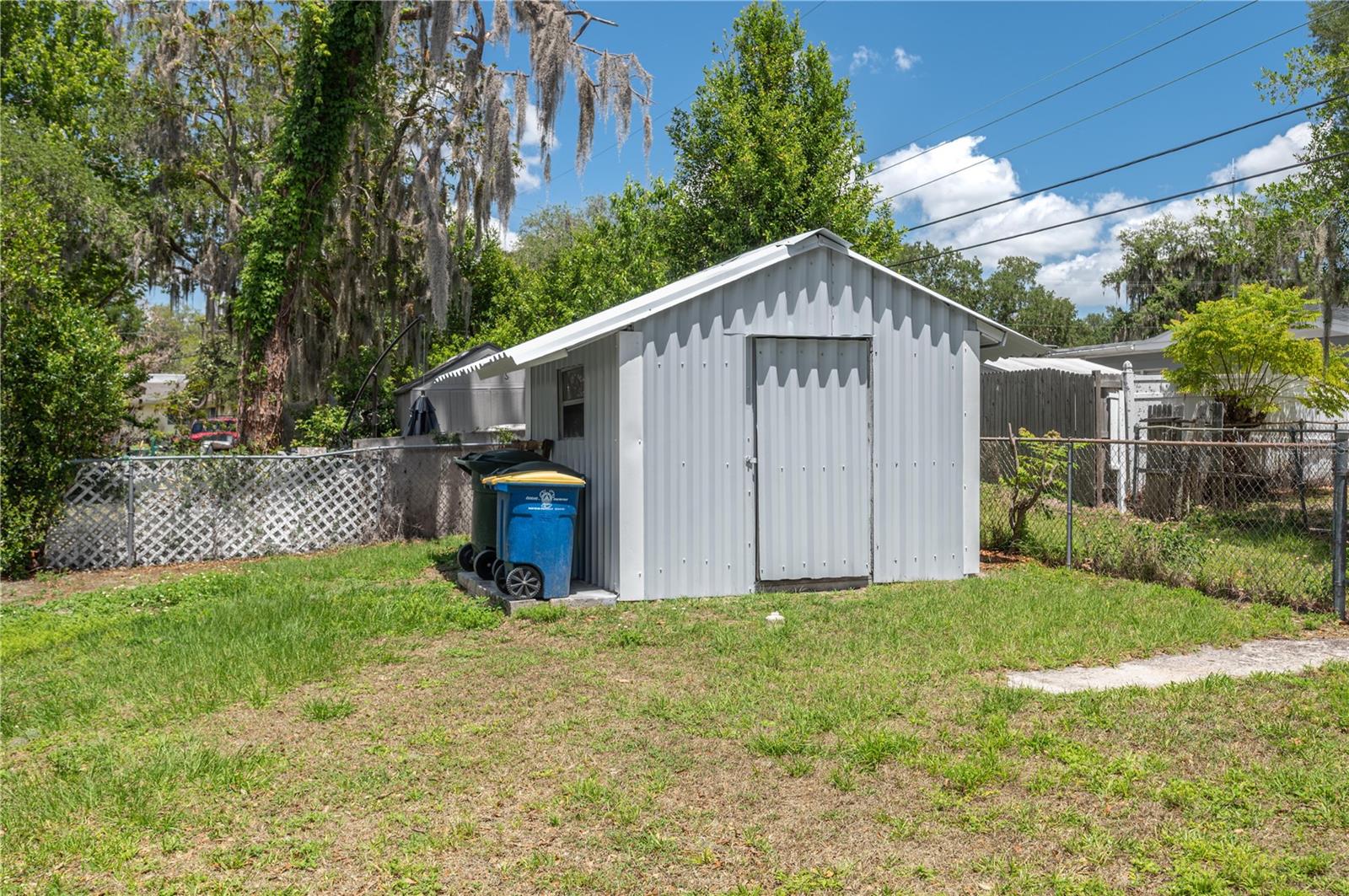 Image 40 of 45 For 2230 Helen Circle