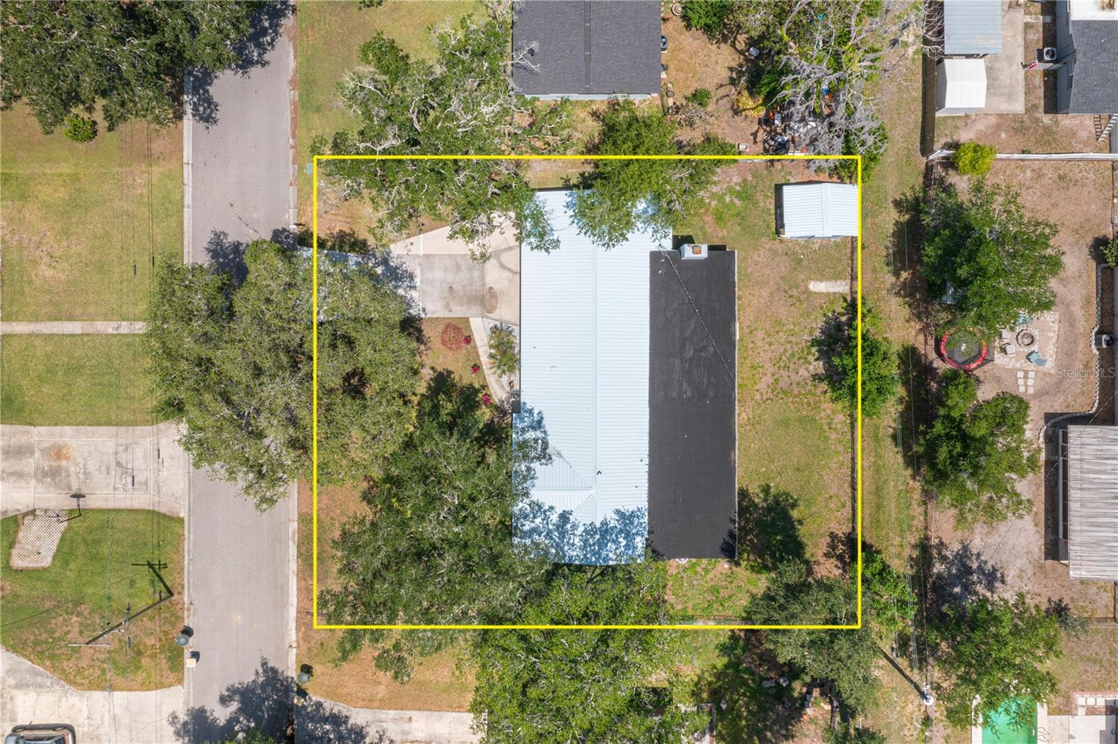 Image 41 of 45 For 2230 Helen Circle