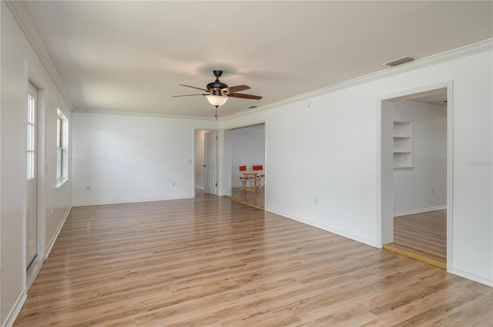 Image 8 of 45 For 2230 Helen Circle