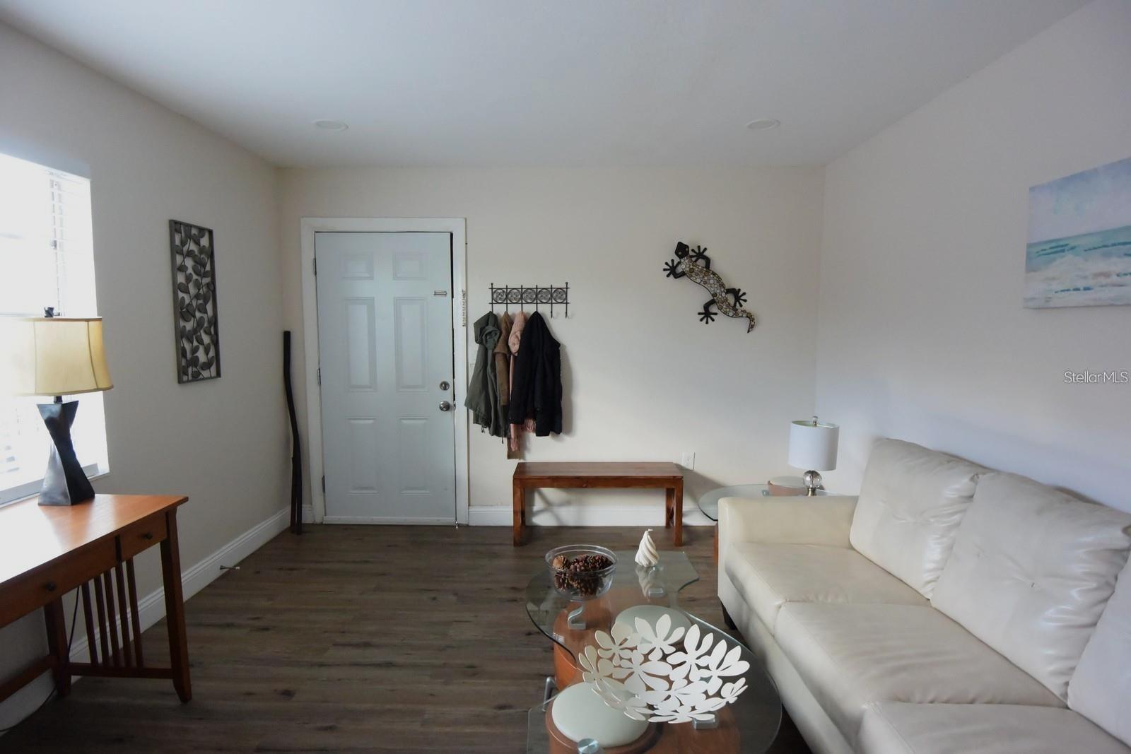 Image 11 of 13 For 5845 Elm Street