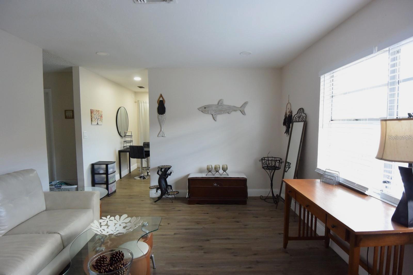 Image 12 of 13 For 5845 Elm Street