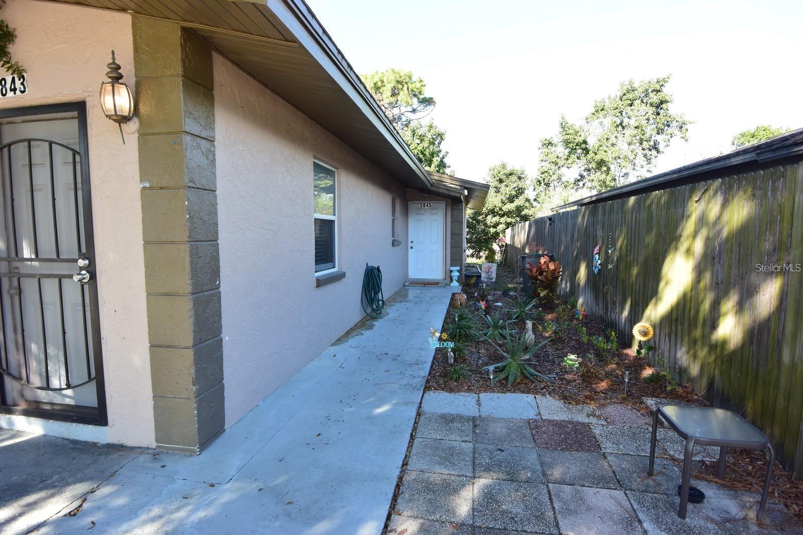 Image 4 of 13 For 5845 Elm Street