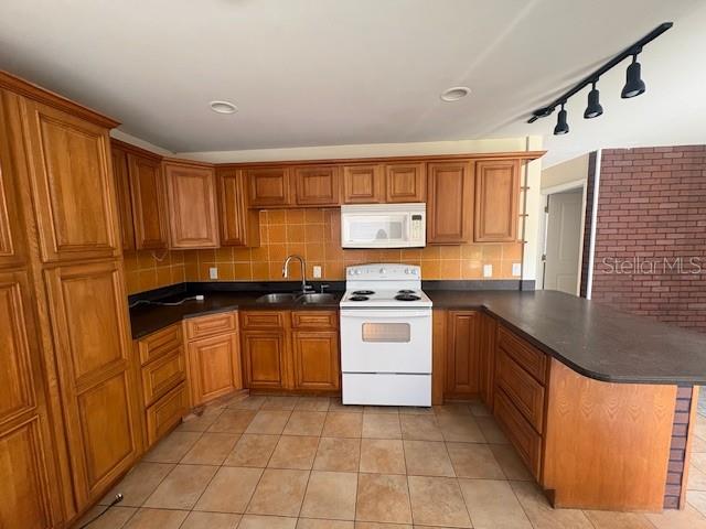 Image 2 of 8 For 1028 Lakewood Court 1