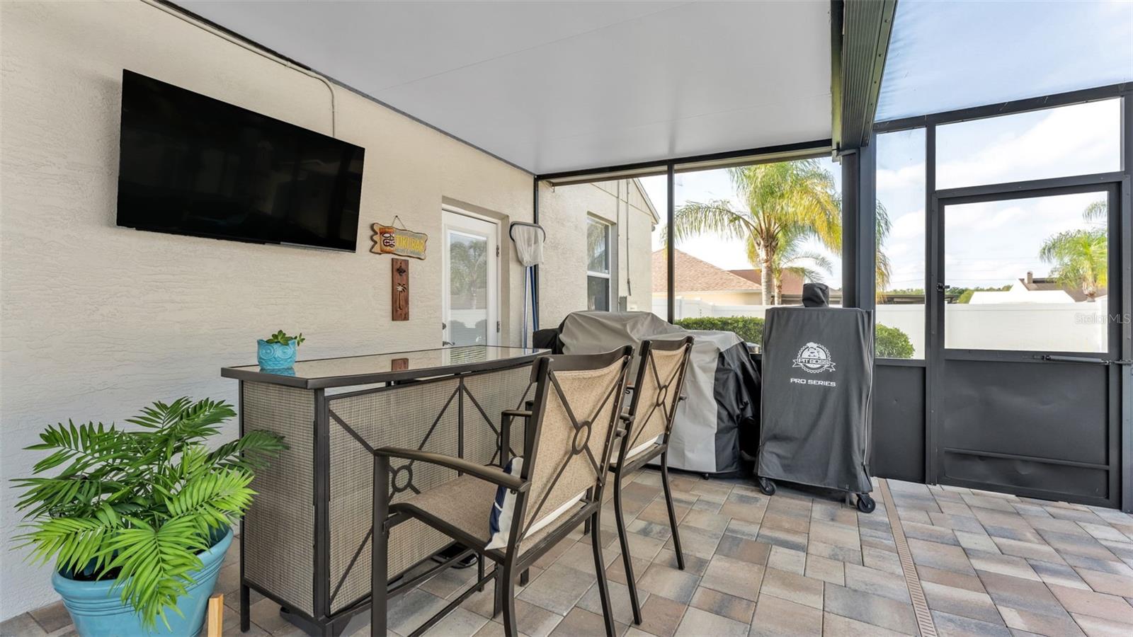 Listing photo id 29 for 5285 English Drive