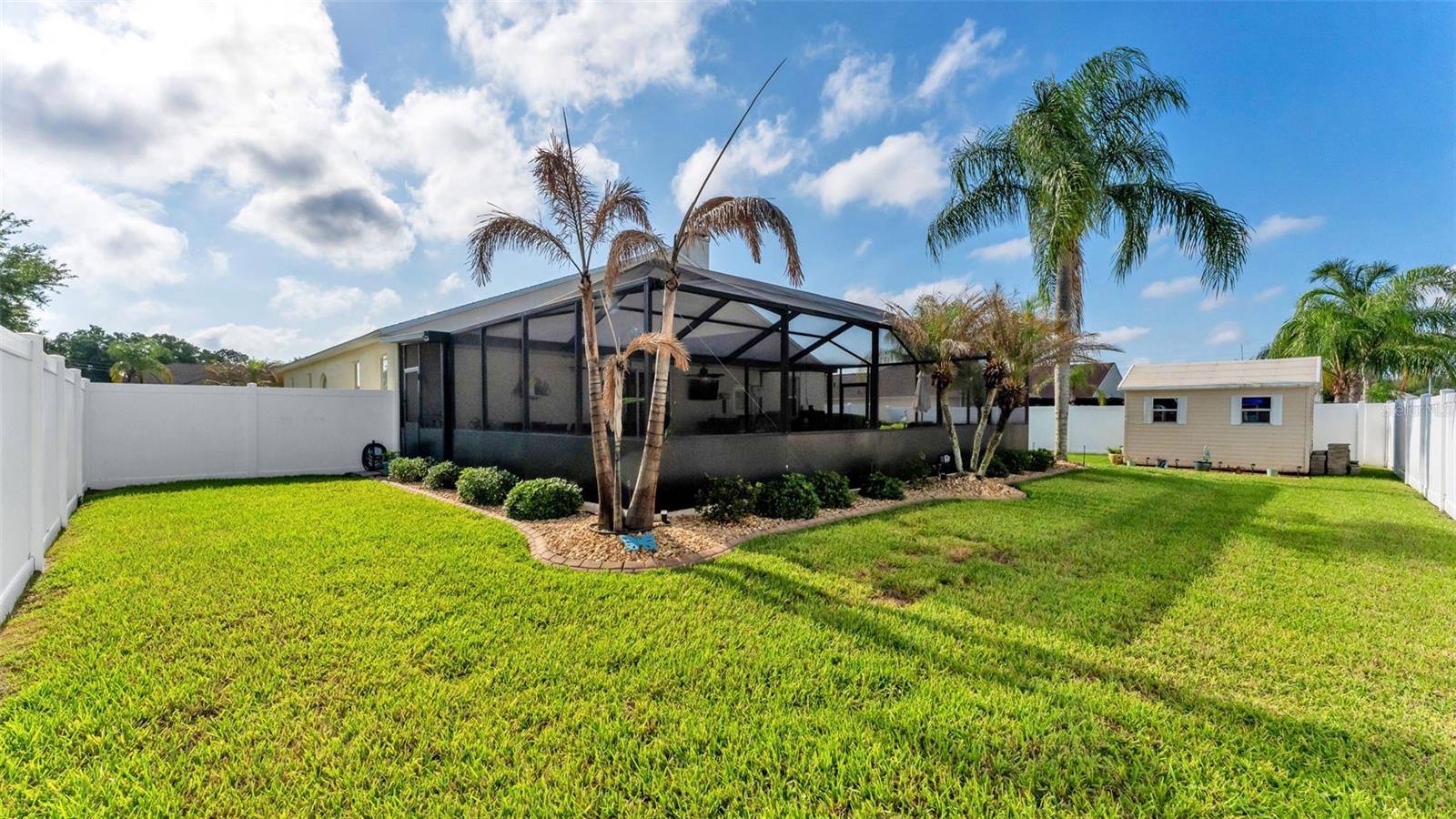 Listing photo id 39 for 5285 English Drive