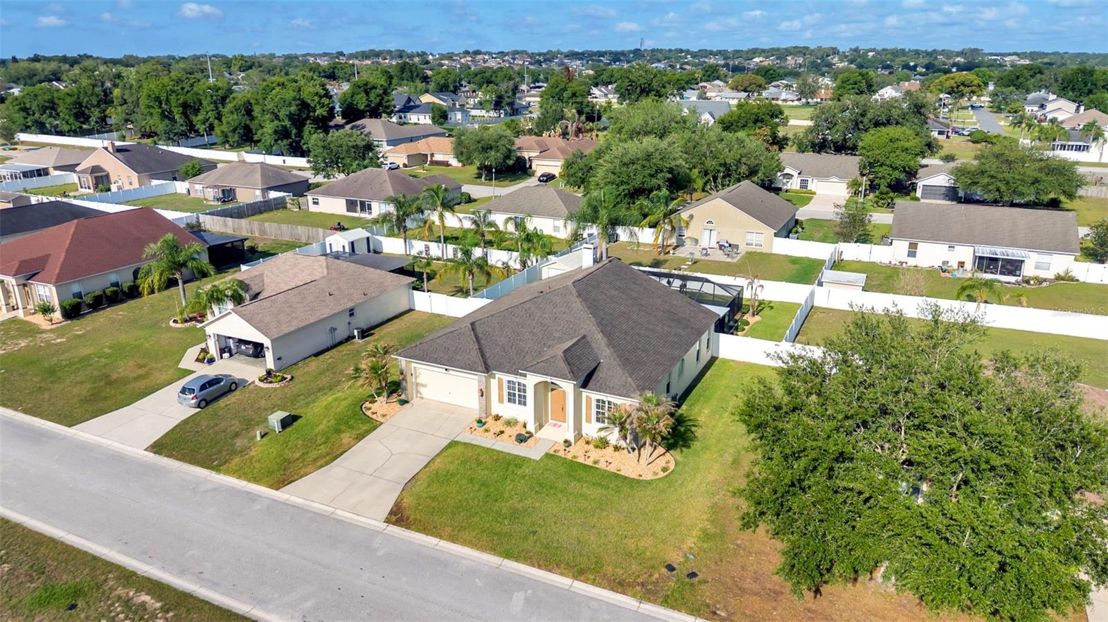 Listing photo id 40 for 5285 English Drive