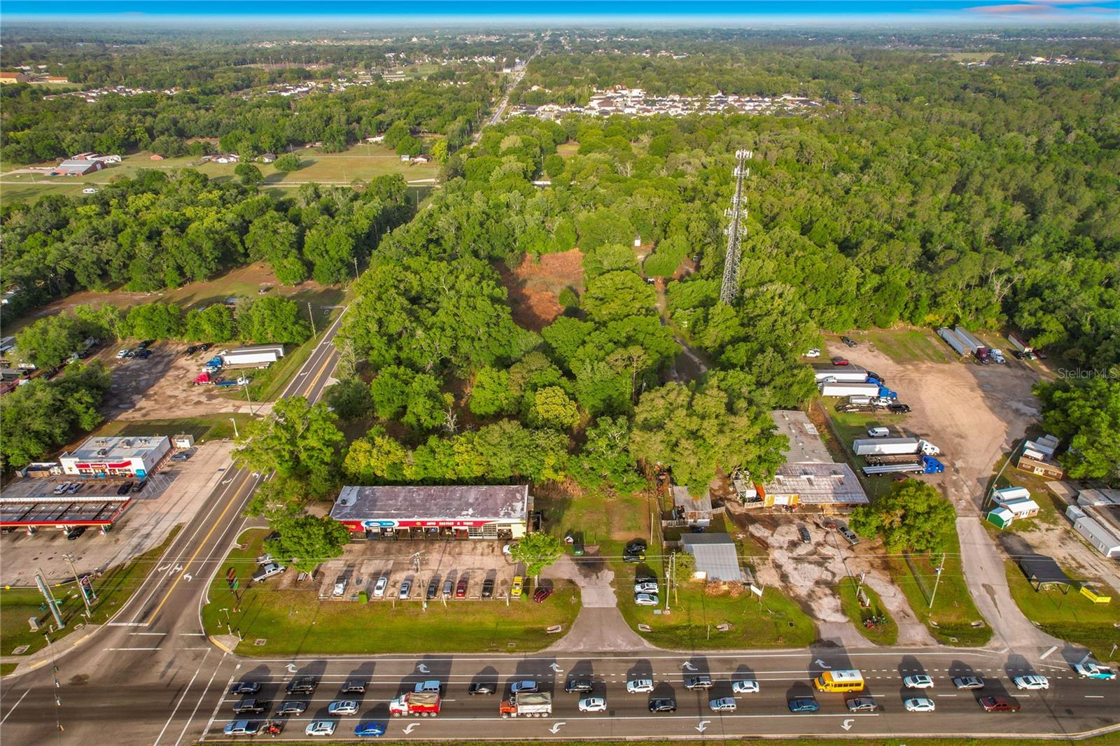 Image 32 of 45 For 1301, 1225, 1215 Duff Rd