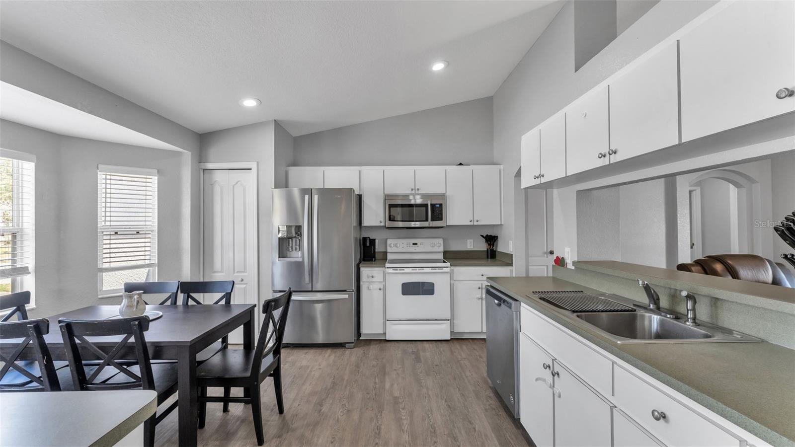 Image 10 of 44 For 1666 Taylor Brooke Drive