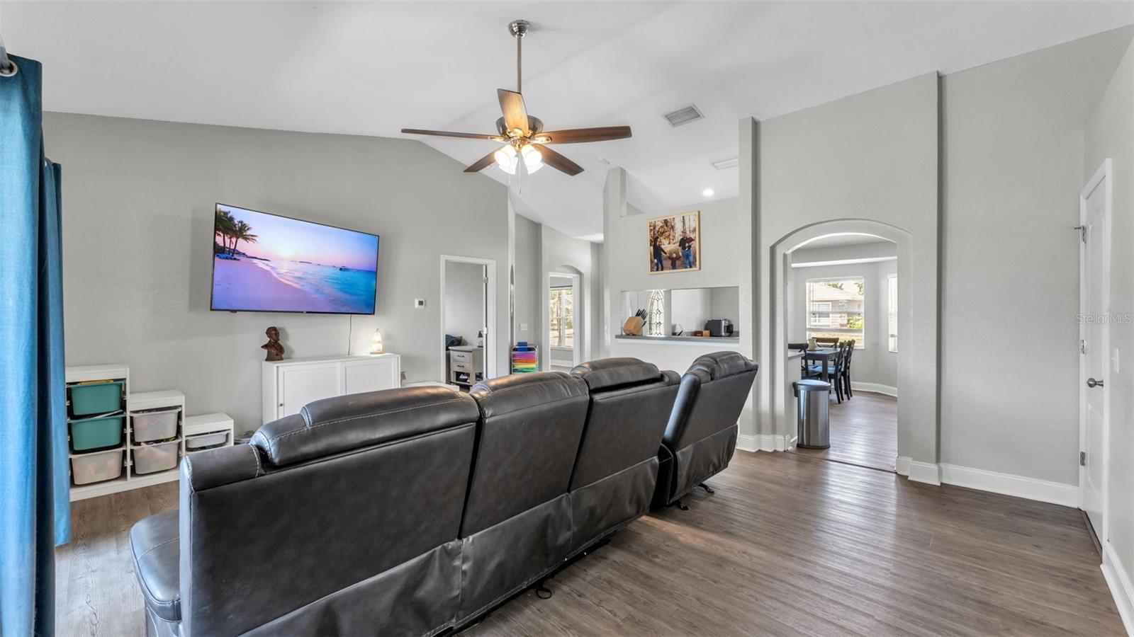 Image 6 of 44 For 1666 Taylor Brooke Drive