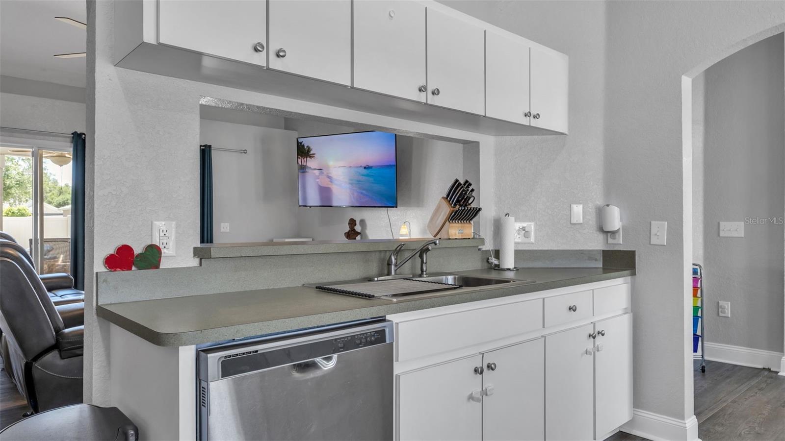 Image 8 of 44 For 1666 Taylor Brooke Drive