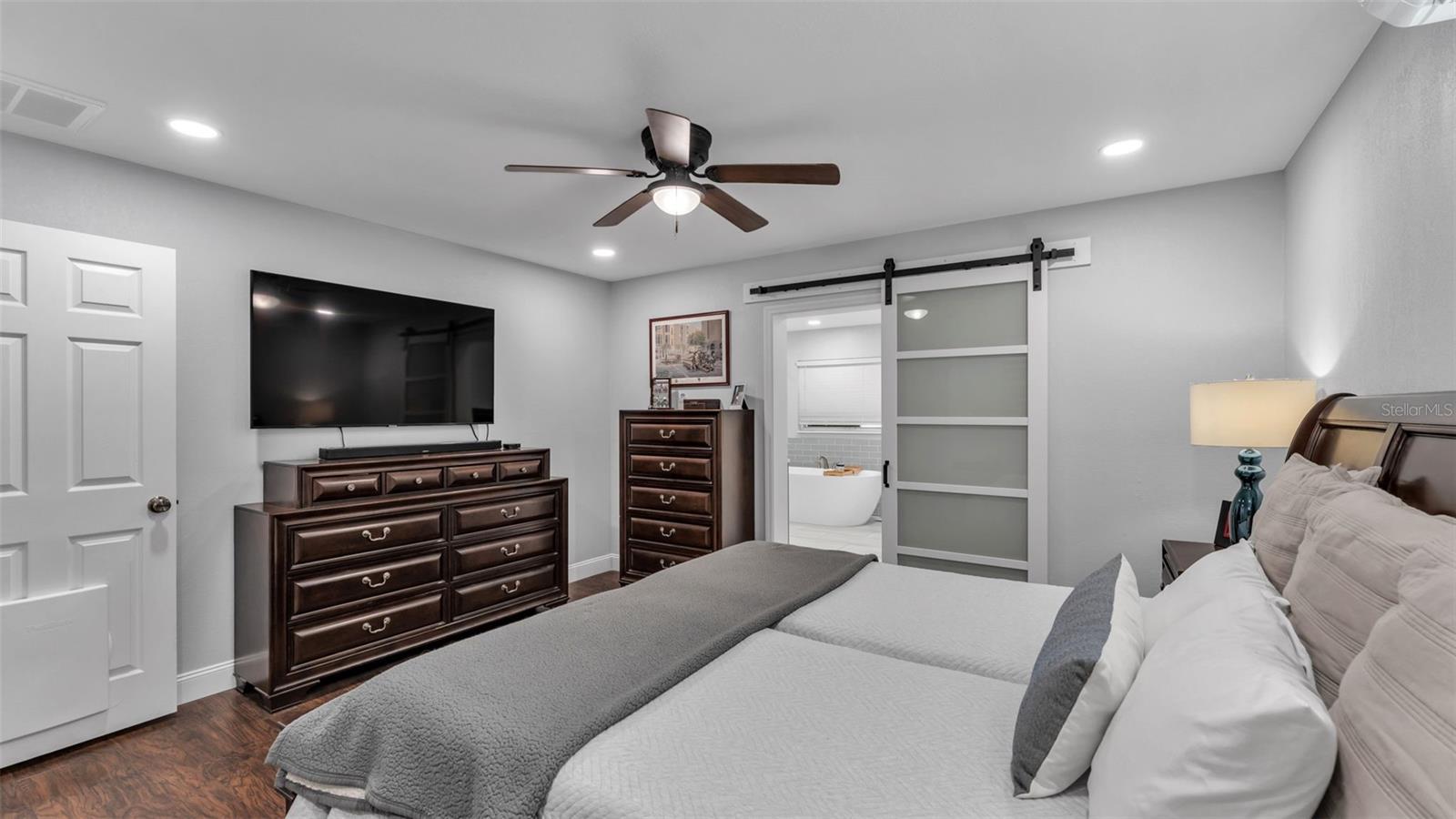 Image 13 of 45 For 2633 Handley Boulevard