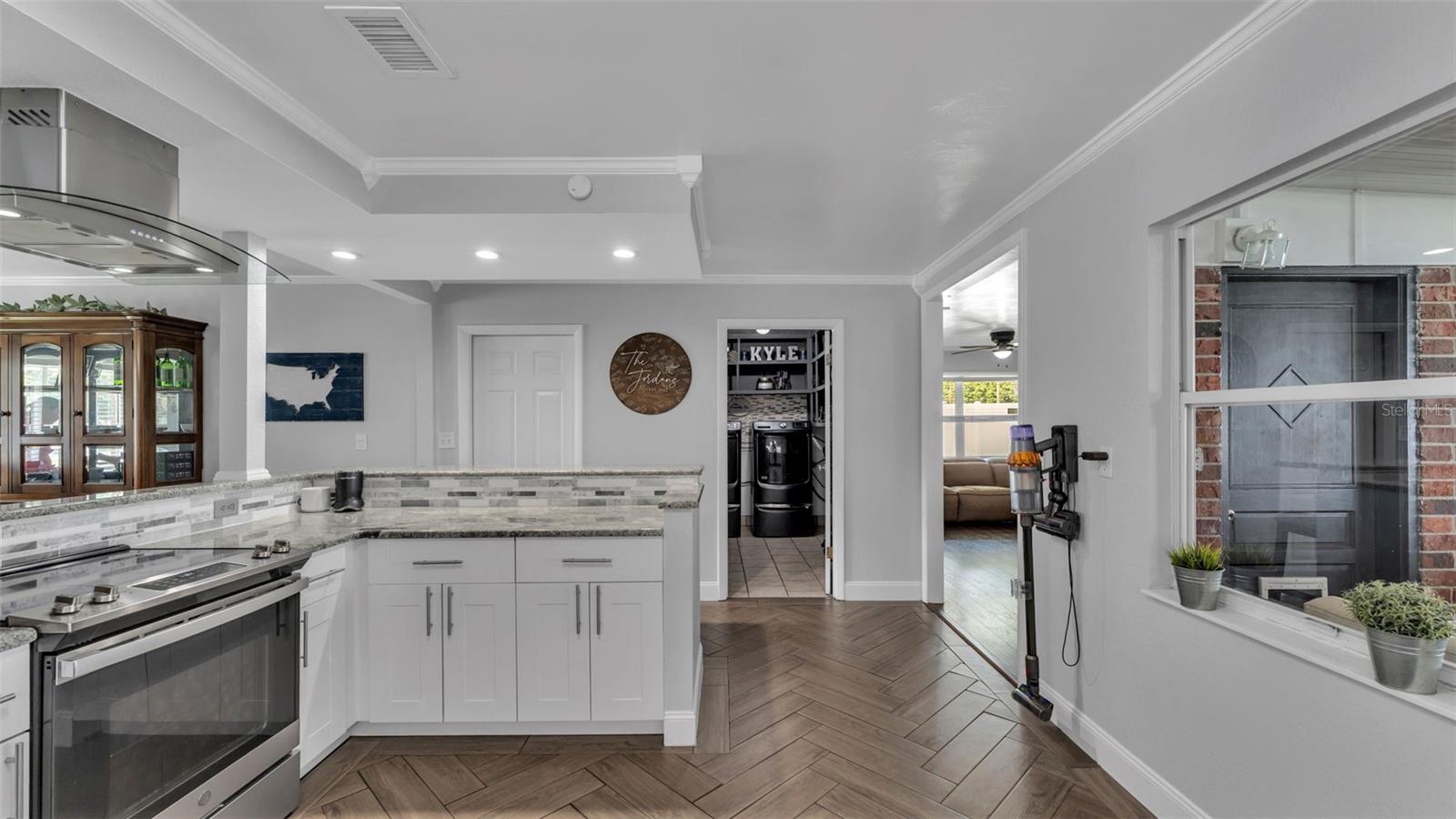 Image 23 of 45 For 2633 Handley Boulevard