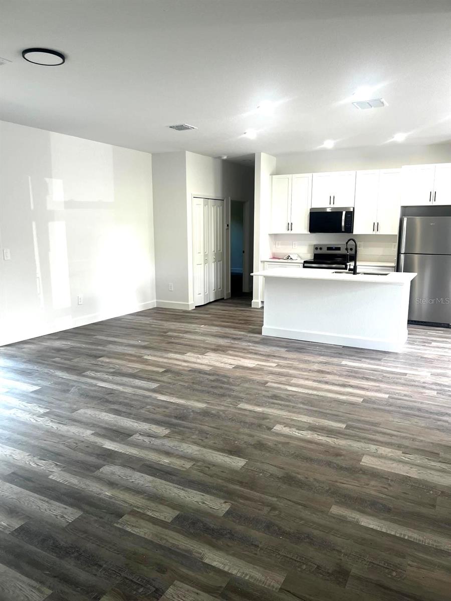 Image 3 of 14 For 1683 3rd Street