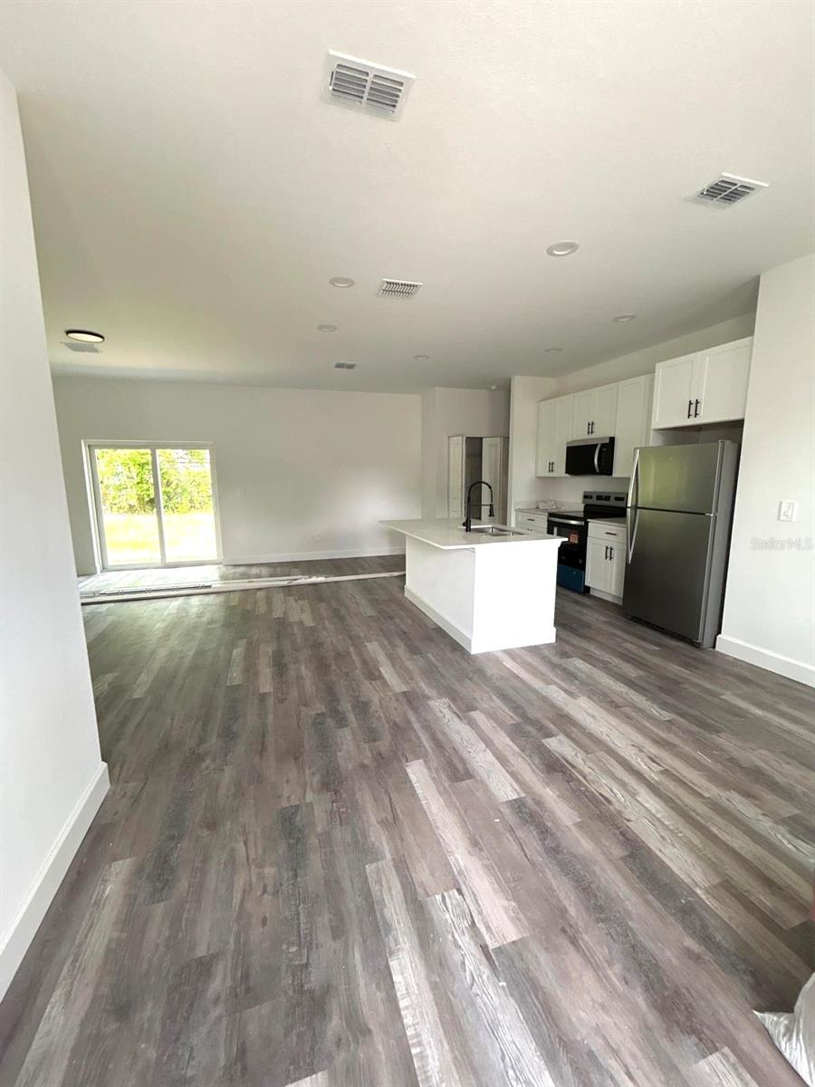 Image 6 of 14 For 1683 3rd Street