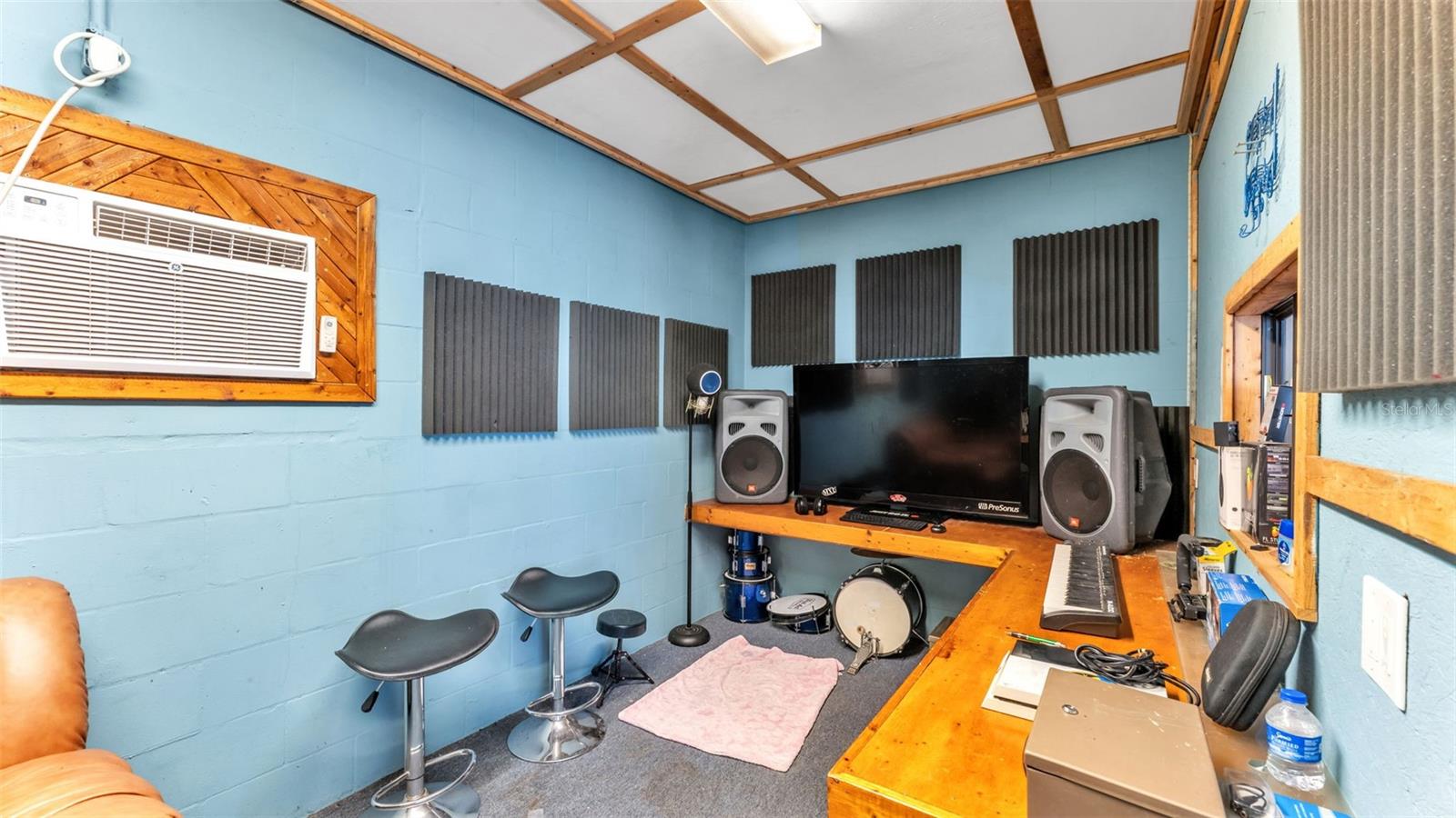 Image 29 of 45 For 8829 Sheppard Drive