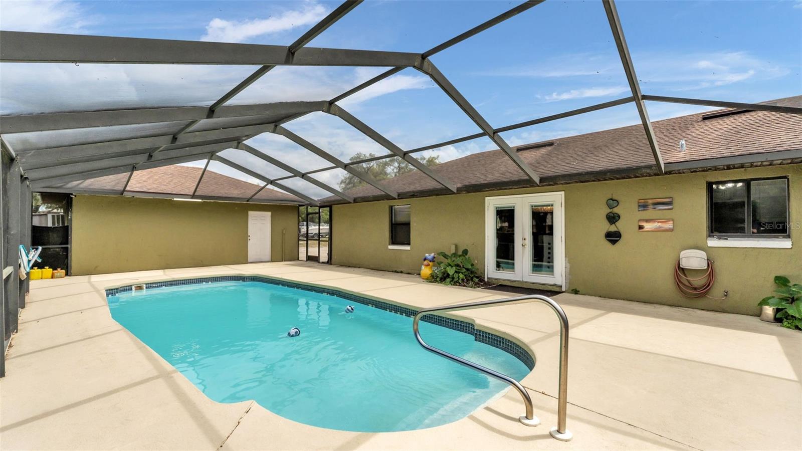 Image 32 of 45 For 8829 Sheppard Drive