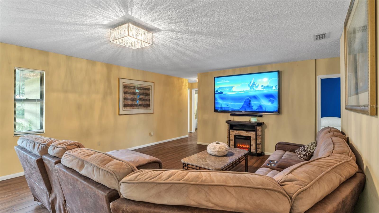 Image 7 of 45 For 8829 Sheppard Drive