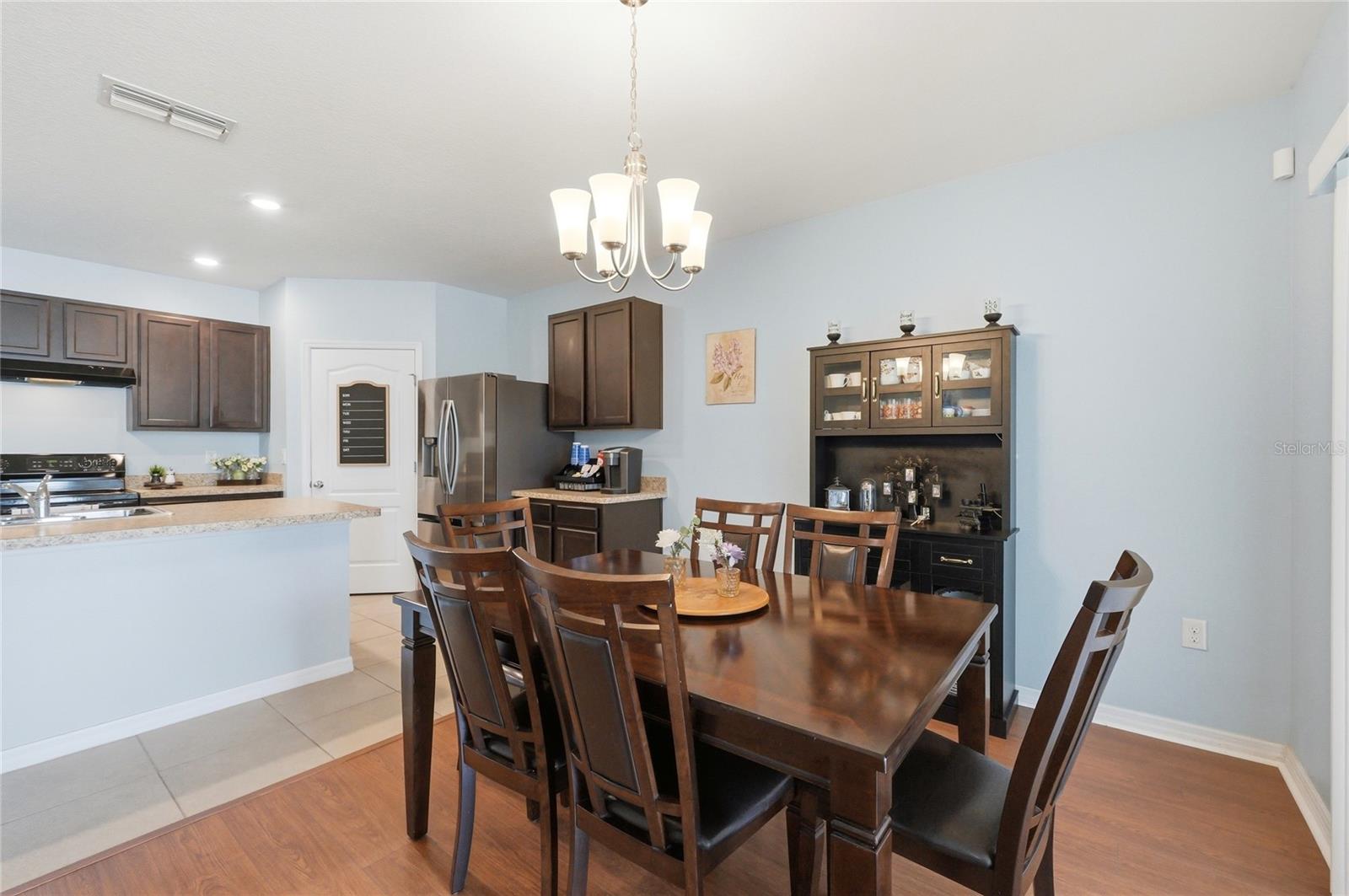 Image 11 of 35 For 2213 Rose Boulevard